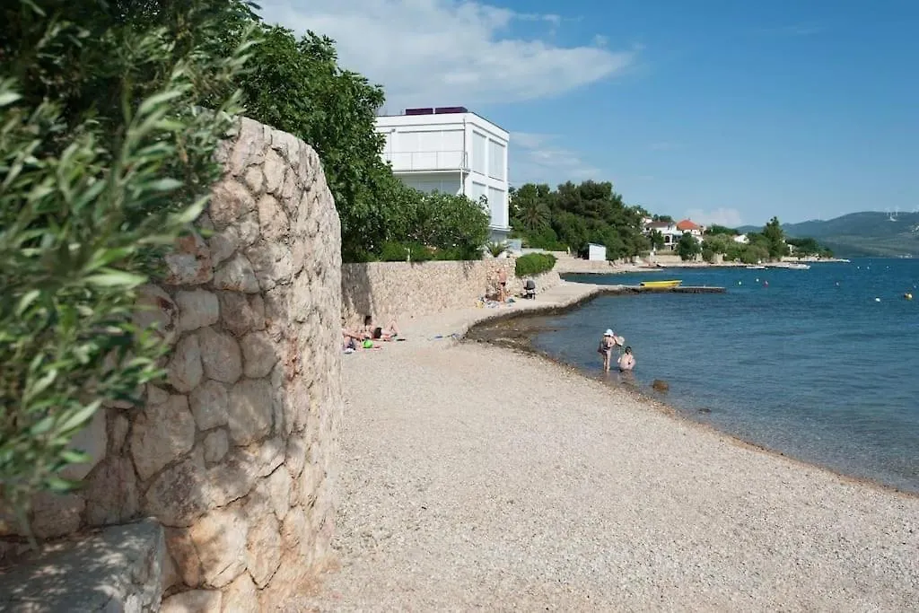 Apartment In Maslenica Jasenice